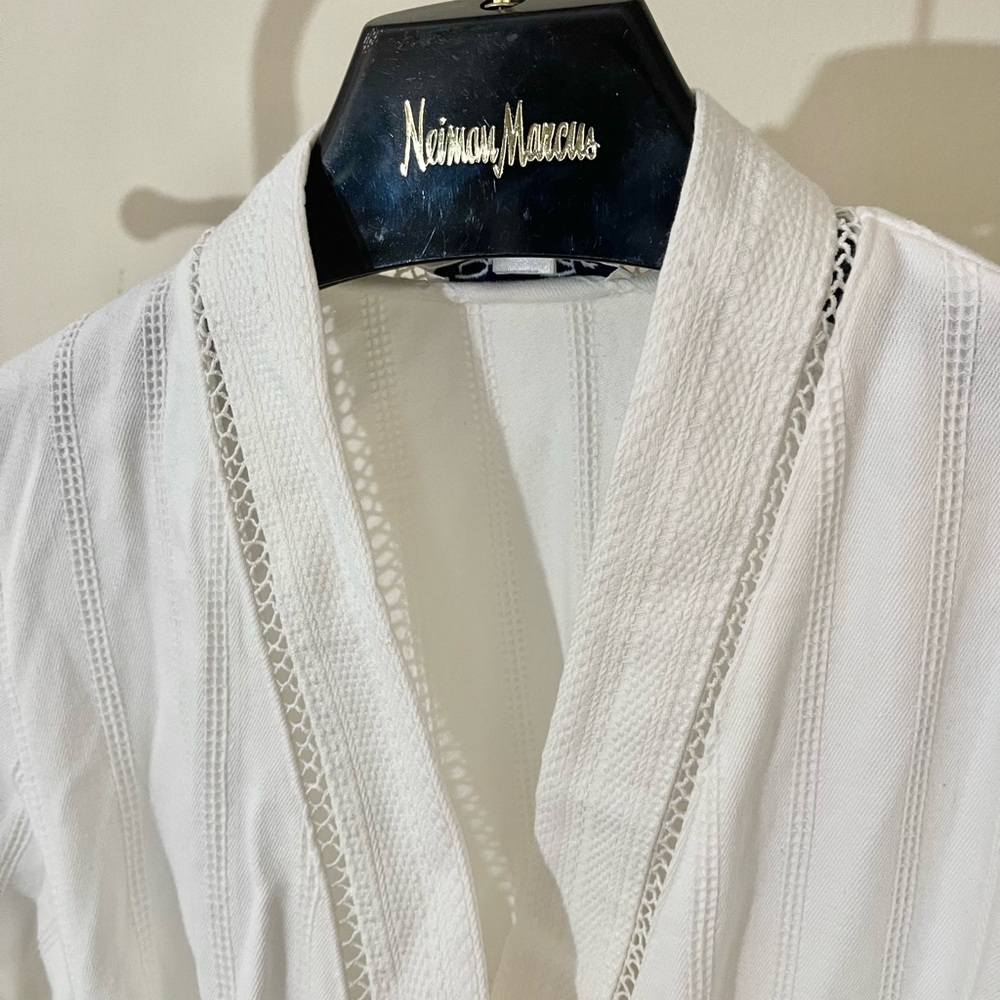 Brand new Oscar De La Renta robe